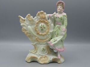 Vase en biscuit de porcelaine femme en robe 16 cm