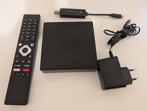 Nokia Streaming Box 8000 + Satelitte TV Adapter - Bild 1 von 7