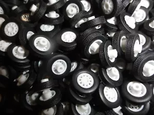 50+ LOT White Wheels FRONT (Tires + Rims) for Tractor Trucks 1:87 HO Scale - Picture 1 of 3