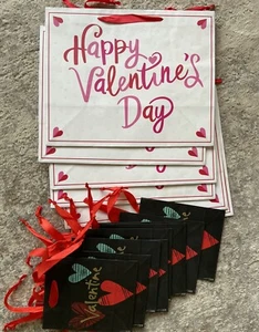Valentine Gift Bags 6 Medium White& 9 Small Black Variety pack American Greeting - Picture 1 of 3