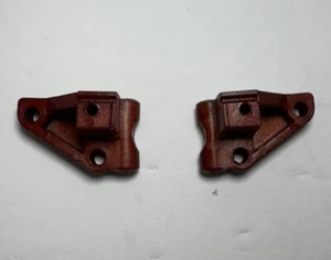Vintage TEAM ASSOCIATED RC10 Gold Pan Buggy FRONT A-ARM HINGE MOUNTS - Picture 1 of 8