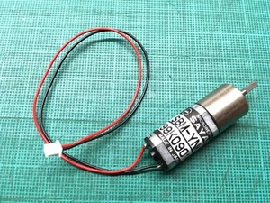 MINIATURE 12V DC MOTOR - SAYAMA (JAPAN) SBM-YNK2 099K090142 N.O.S. CCTV LENS 1 - Picture 1 of 5