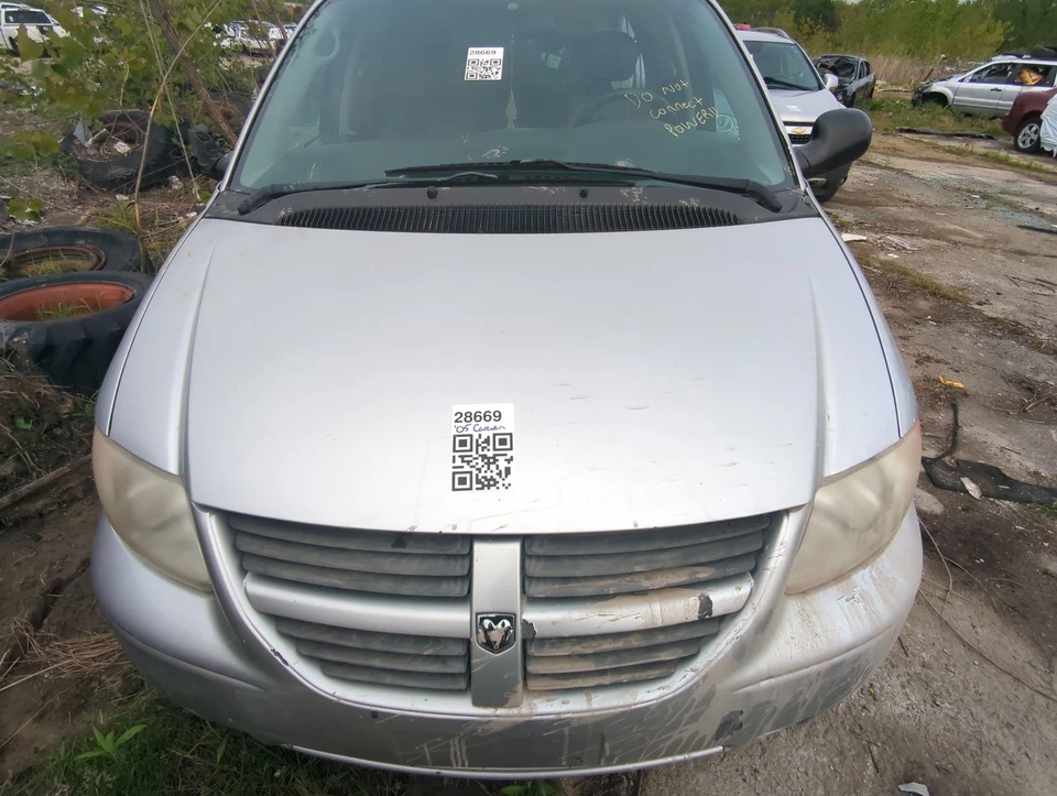 道奇 Grand Caravan Hood Oem PQDVC — 第 1/1 张图片