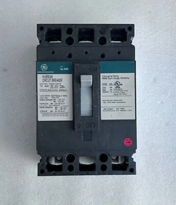 GE THED124070 Interruttore automatico 70A, 2 poli, 480VAC, 250VDC - Foto 1 di 11