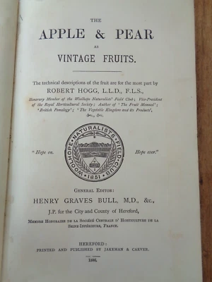 1886 THE APPLE & PEAR AS VINTAGE FRUITS by HOGG ED BULL 85 FIGURES HEREFORDSHIRE - Image 1 of 4
