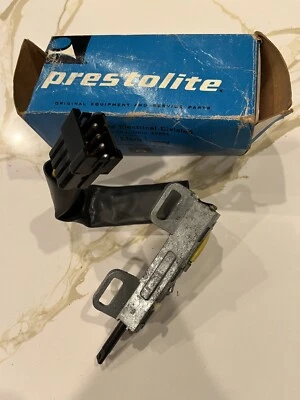 NORS 1971-1972 Ford Mustang and others Ignition Switch D1AZ-11572-A - Image 1 of 4