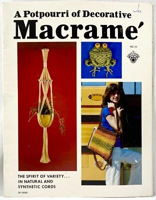 1977 Corso Artigianale Un Potpourri Di Macramè Decorativo HC11 Libro Modello Vntg 16623 - Immagine 1 di 2