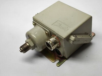 Danfoss KPS 31 Pressure Switch 060-3109 60-3109 - Image 1 of 4