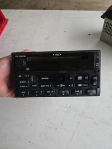 2001-2003 Ford F-150 AM FM CD Player Radio Receiver OEM F87F-18C868-CB UnTESTED - Picture 1 of 5