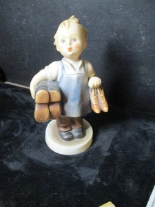 Hummel Goebel Figurine Boots 43/0 TMK 3 Made in Germany  X129 LK - Picture 1 of 3