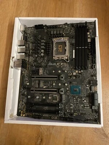 Asus Pro WS W680 ACE IPM Workstation - Afbeelding 1 van 1