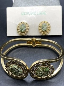 Genuine Jade Chip Stone Hinged Bracelet Earring Set - Picture 1 of 7