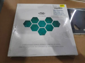 311 ARCHIVE 4 CD + BOOK DELUXE EDITION BOX SEALED - Imagen 1 de 2