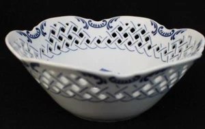 Tazón de fruta grande perforado azul danubio azul danubio excelente estado - Imagen 1 de 7