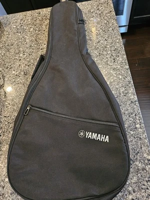 Yamaha 3/4 Acoustic Guitar Soft Case - Image 1 of 4