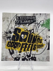 5 Seconds of Summer Signed CD Sounds Good Feels Good Booklet - Picture 1 of 4