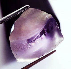 Piedras preciosas sueltas alejandrita natural cambio de color áspero 16,55 quilates certificado - Imagen 1 de 6