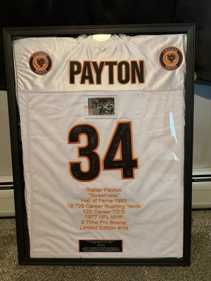 Camiseta Walter Payton autografiada enmarcada Foto 1 de 4
