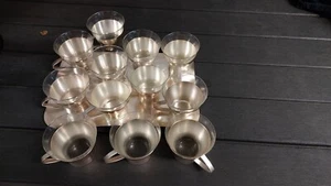  10 Teetassen mit Tablet, Marke unbekannt, Farbe Silber, Innenteil Glas - Bild 1 von 2