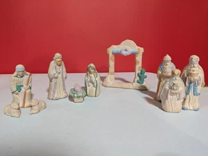 Terracotta Nativity 10 Piece Set Pastel Pink, Blue & Green Hand Painted Vintage - Picture 1 of 12