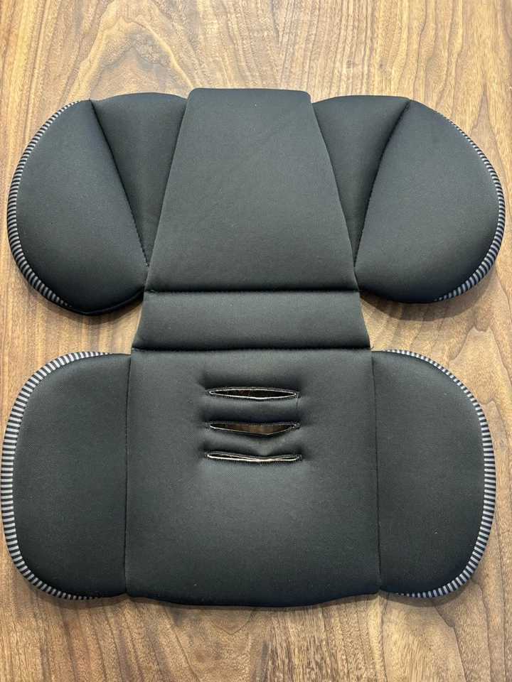 Maxi-Cosi Pria Infant Car Seat Insert - Image 1 of 1