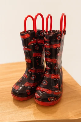 London Fog Rubber Rain Boots for Kids  Boys & Girls Toddlers & Big Kids Size 9 M - Image 1 of 4