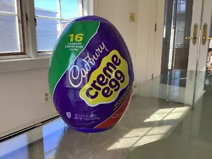 Beautiful Large Plastic Cadbury Egg with 16 Creme Eggs Inside - Hard To Find - Picture 1 of 5