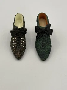 Vintage 1999 My Treasure Victorian Resin Shoe Figurines - Picture 1 of 6