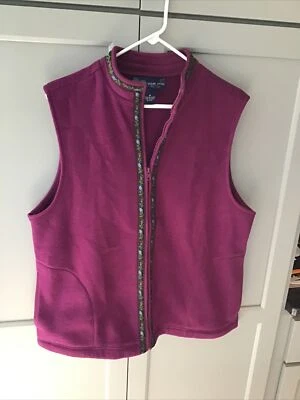 Susan Graver Poly Fleece Sleeveless Floral Trim Zip Up Vest Size M Purple - Image 1 of 4