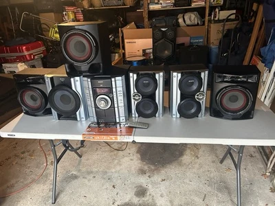 Sistema estéreo Sony HCD-GX450 doble cubierta de casete Hi-Fi + altavoces de 3 Lg  Foto 1 de 4