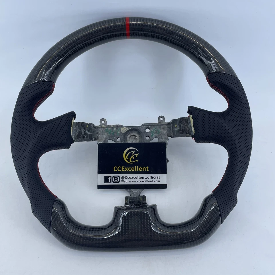 Volante de fibra de carbono real Legacy para Subaru 2003-2007 WRX STI 2005-2007 Foto 1 de 4