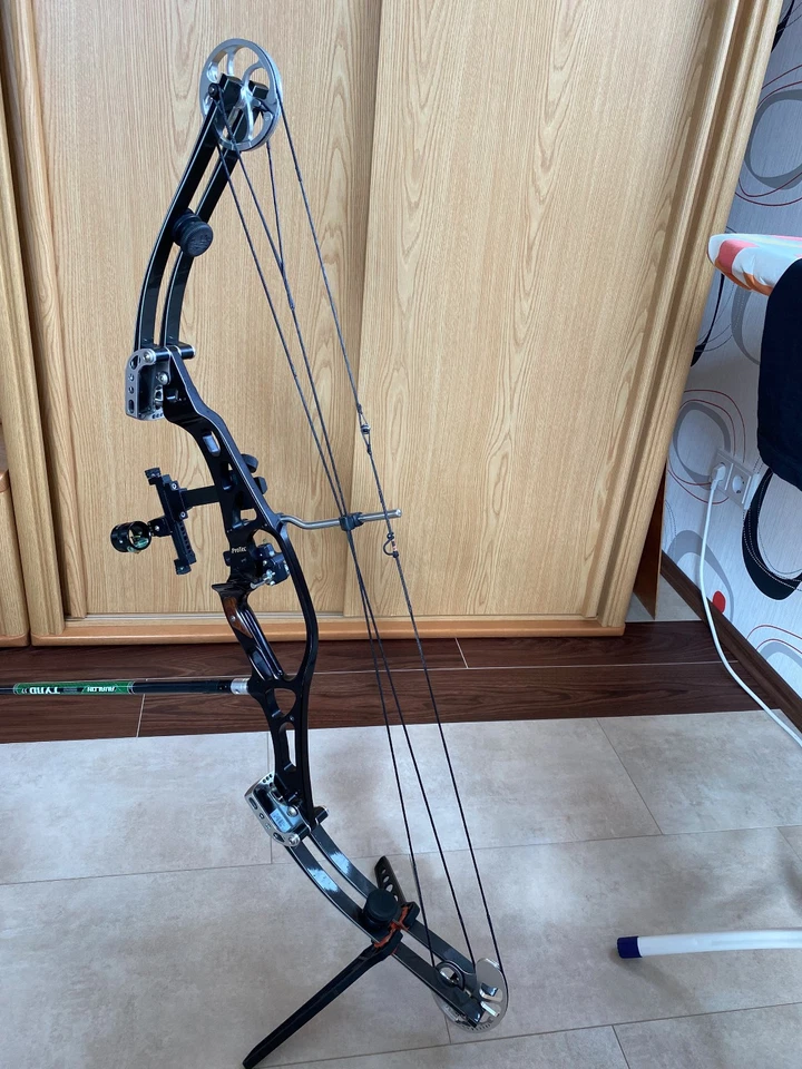 Compoundbogen Hoyt XT 2000 Pro Tec RH, Visier, Stabilisator + Zubehör Compound - Bild 1 von 4