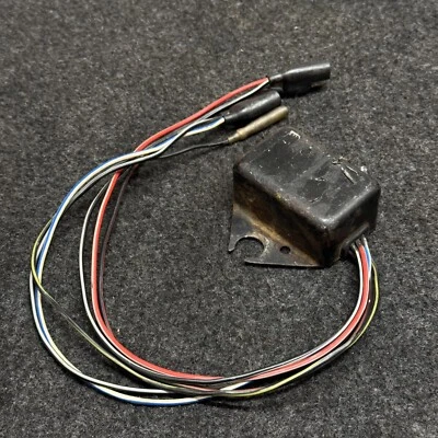 77-82 铃木 PE250 PE400 CDI ECU 计算机 MAGNETO IGINTION SPARK 盒线 — 第 1/4 张图片