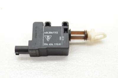 Servoactuador de bloqueo de maletero Porsche Boxster 986 1997-2004 2,5 L 99662411501 Foto 1 de 4