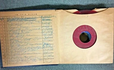 VTG  RCA Victor Record Album Holder filled with 15 Various Artists Vinyls - Image 1 of 4