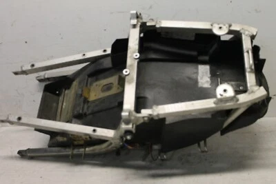 SUZUKI GSXR 600 1996-2000 750 SRAD FABRICANTE DE EQUIPOS ORIGINALES SUBCHASIS MONTAJE GUARDABARROS TRASERO Foto 1 de 4