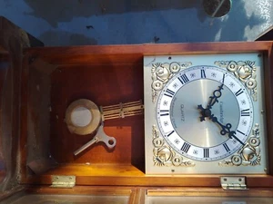Cambridge quarts Westminster chime battery operated clock (brown) used condition - Picture 1 of 2