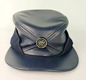 Vintage United Hatters Cap & Millinery Men’s 7 1/2 Cap with Downhill Skier Badge - Picture 1 of 9