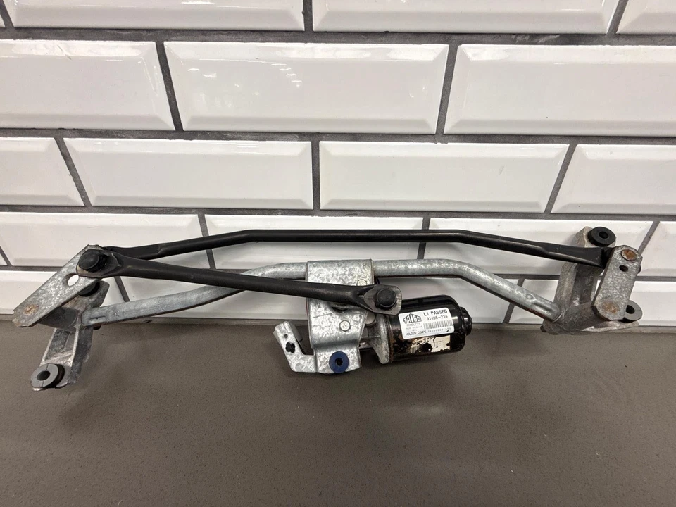 Pontiac GTO 2004-2006 limpiaparabrisas transmisión acoplamiento y motor Foto 1 de 4