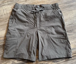 LL Bean Men’s Crests Hiking Shorts Size M Comfort Waist 9” inseam Taupe / Gray - Picture 1 of 3
