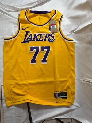 Camiseta deportiva Nike Swingman de Luka Doncic #77 de Los Angeles Lakers nueva con etiquetas Foto 1 de 2