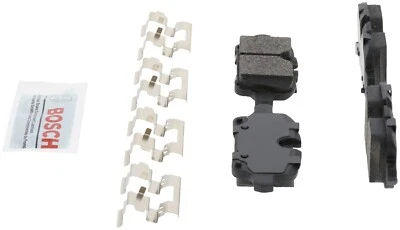 Pastillas de freno traseras Bosch azul cerámica con herrajes para Chevrolet Malibu 2020-2022 Foto 1 de 4