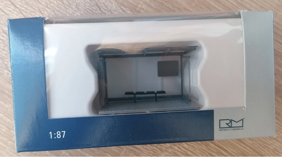 Rietze 70205 - 1/87 Fermata Autobus - Nuovo - Immagine 1 di 1