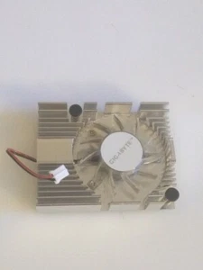 🌟Gigabyte heatsink Aluminium cooling fan 2 pin - Picture 1 of 2
