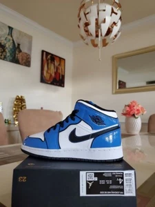 Nike Air Jordan 1 AJ1 Mid Signal Azul Alto Bajo BQ6931 402 UNC Mujeres Talla 5.5 GS 4Y - Imagen 1 de 8