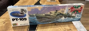 PT-109 1/72 scale Revell H-310 vintage factory sealed - Picture 1 of 7