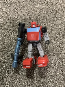 Transformers Studio Series 86 Cliffjumper - Picture 1 of 2