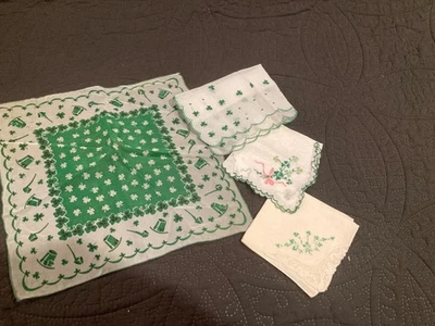 Lote de 4 Pañuelos Vintage Damas Día del Arrozal de San Patricio IMPRESIÓN Bordados Foto 1 de 4