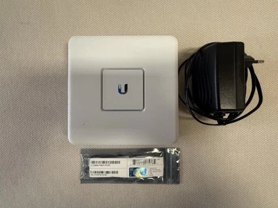 Ubiquity Unify Security Gatway - Bild 1 von 4