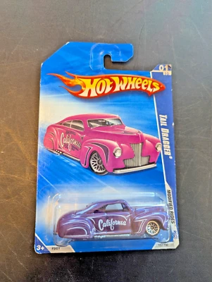 2009 Hot Wheels #157 Modified Rides 1/10 TAIL DRAGGER Magenta Variant P2477 - Image 1 of 2